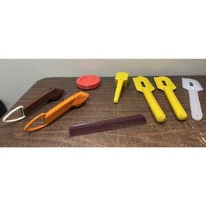 Vintage Tupperware Lot - Corn Butterer, Comb, Spatulas, Measuring Spoons